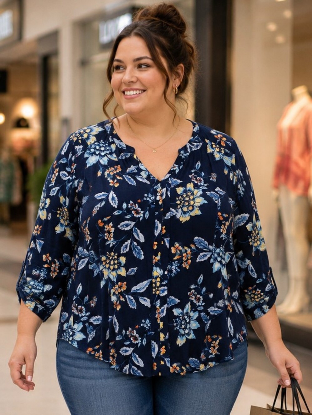 Croft & Barrow Navy Floral V Neck Tunic Blouse. NWT